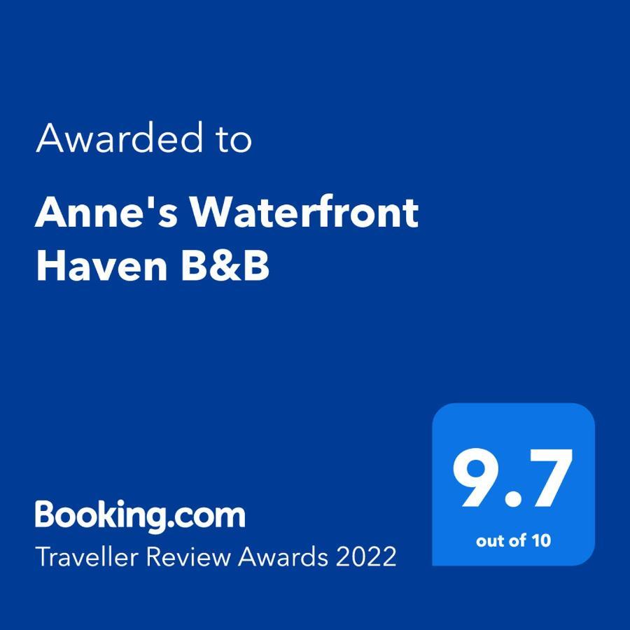Anne'S Waterfront Haven B&B Corlette Eksteriør billede
